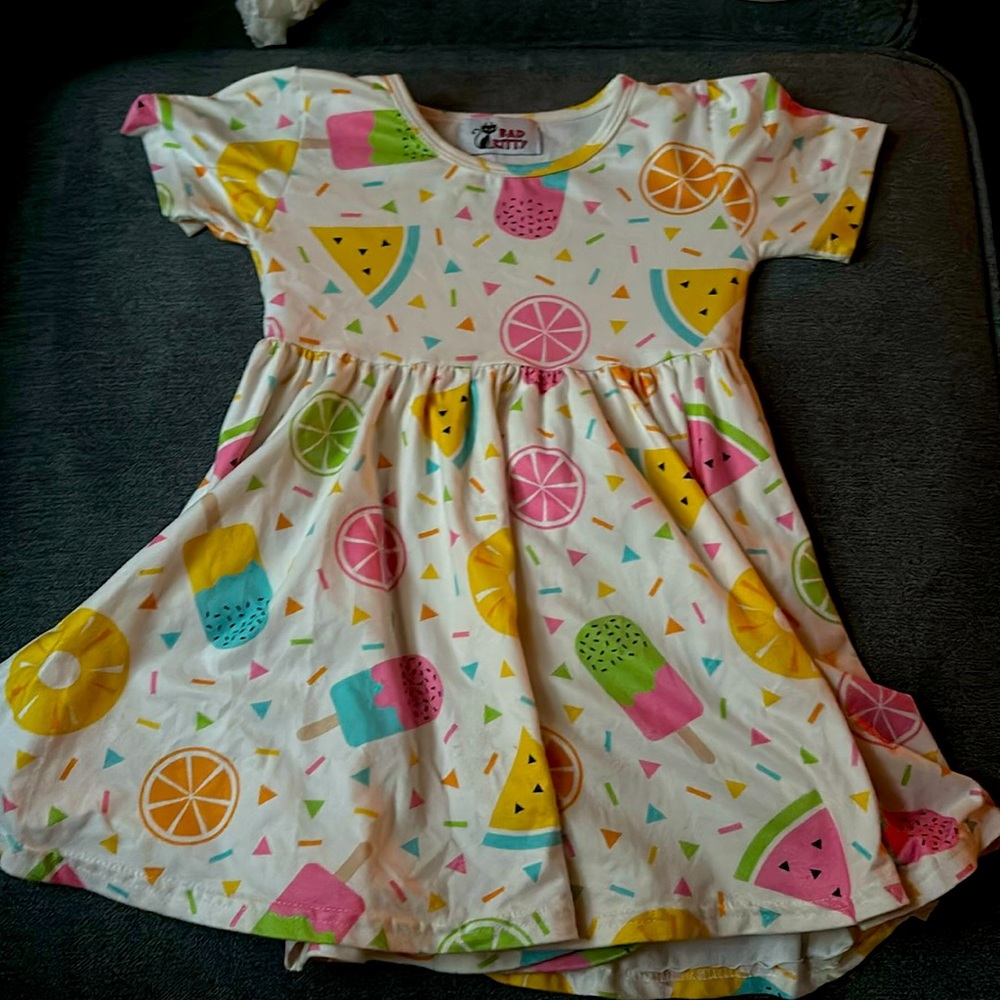 Girls swing dress in 2T